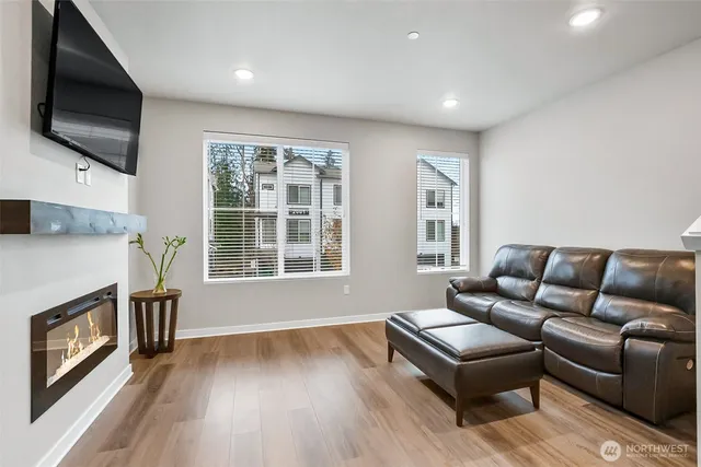 $495,000 | 2002 101st Avenue Southeast, Unit 4, Lake Stevens, WA 98258