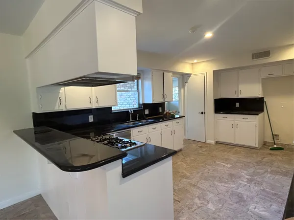 $5,980 | 827 Monte Cello Street, Houston, TX 77024