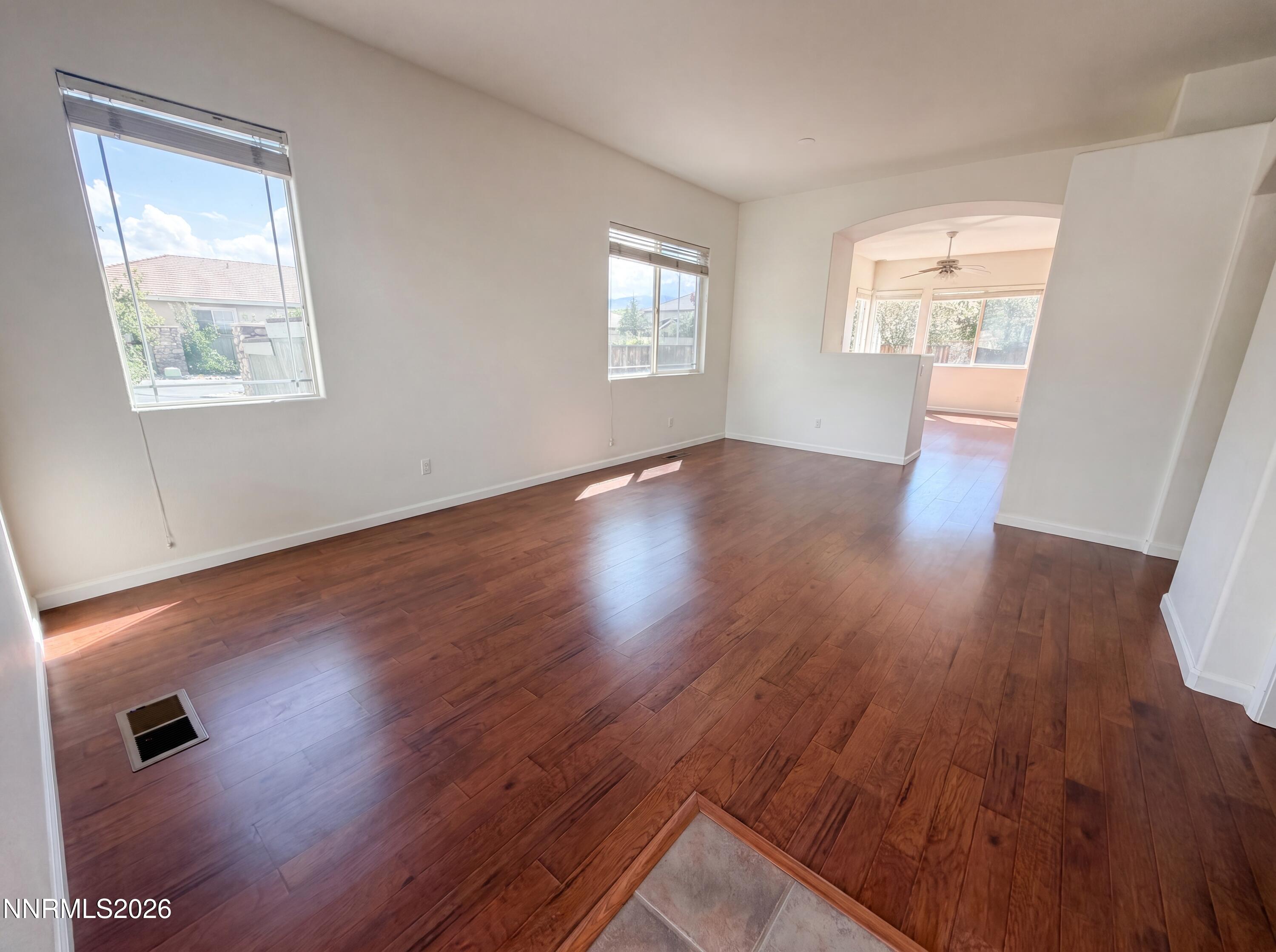 9889 Northrup Drive Reno, NV 89521 - Photo 4 of 22 photo_04