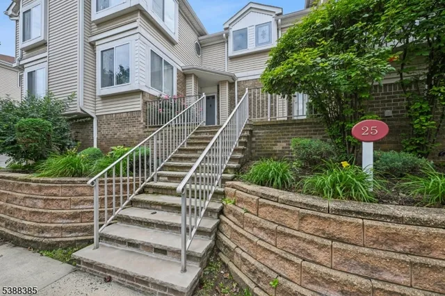 $450,000 | 2503 Madaline Drive, Unit 2503, Woodbridge, NJ 07001