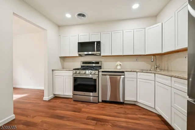 $450,000 | 2503 Madaline Drive, Unit 2503, Woodbridge, NJ 07001