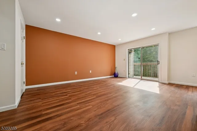 $450,000 | 2503 Madaline Drive, Unit 2503, Woodbridge, NJ 07001