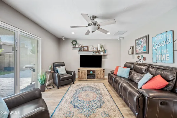 $649,950 | 1105 West Meseto Avenue, Mesa, AZ 85210