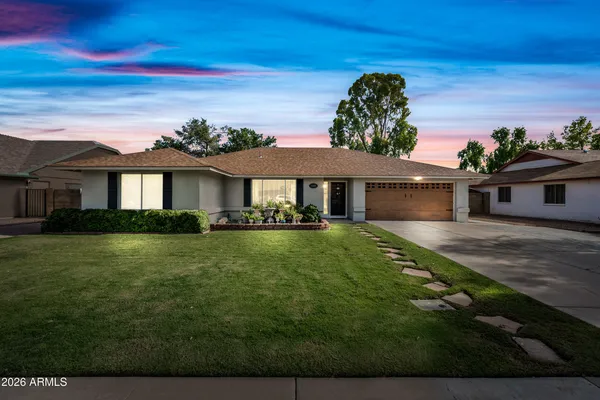 $649,950 | 1105 West Meseto Avenue, Mesa, AZ 85210