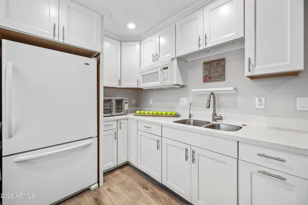 $649,950 | 1105 West Meseto Avenue, Mesa, AZ 85210