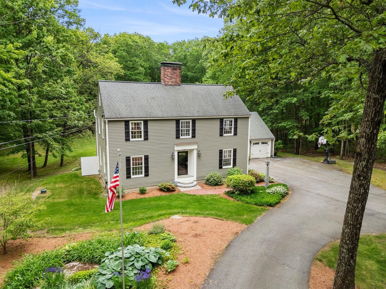200 Dow Road Hollis, NH 03049 - Photo 2 of 51