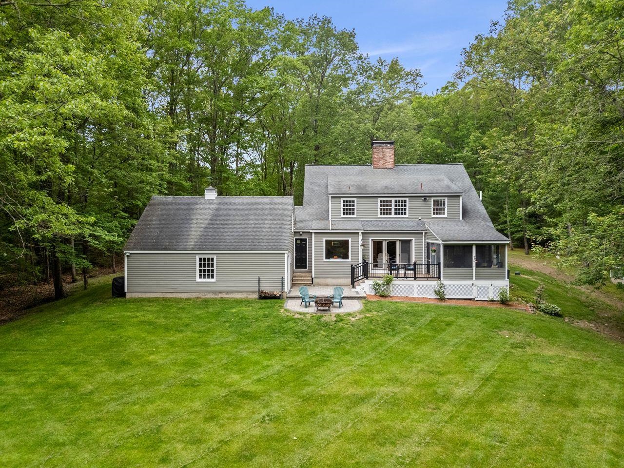 200 Dow Road Hollis, NH 03049 - Photo 4 of 51