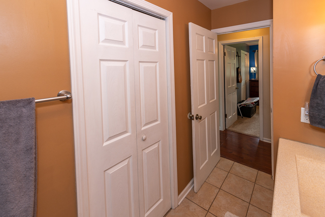 8 Durango Road Montgomery, IL 60538 - Photo 14 of 33 a bathroom with a shower