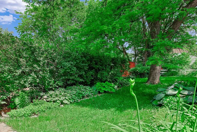 $935 | 5602 Berry Court, Greendale, WI 53129