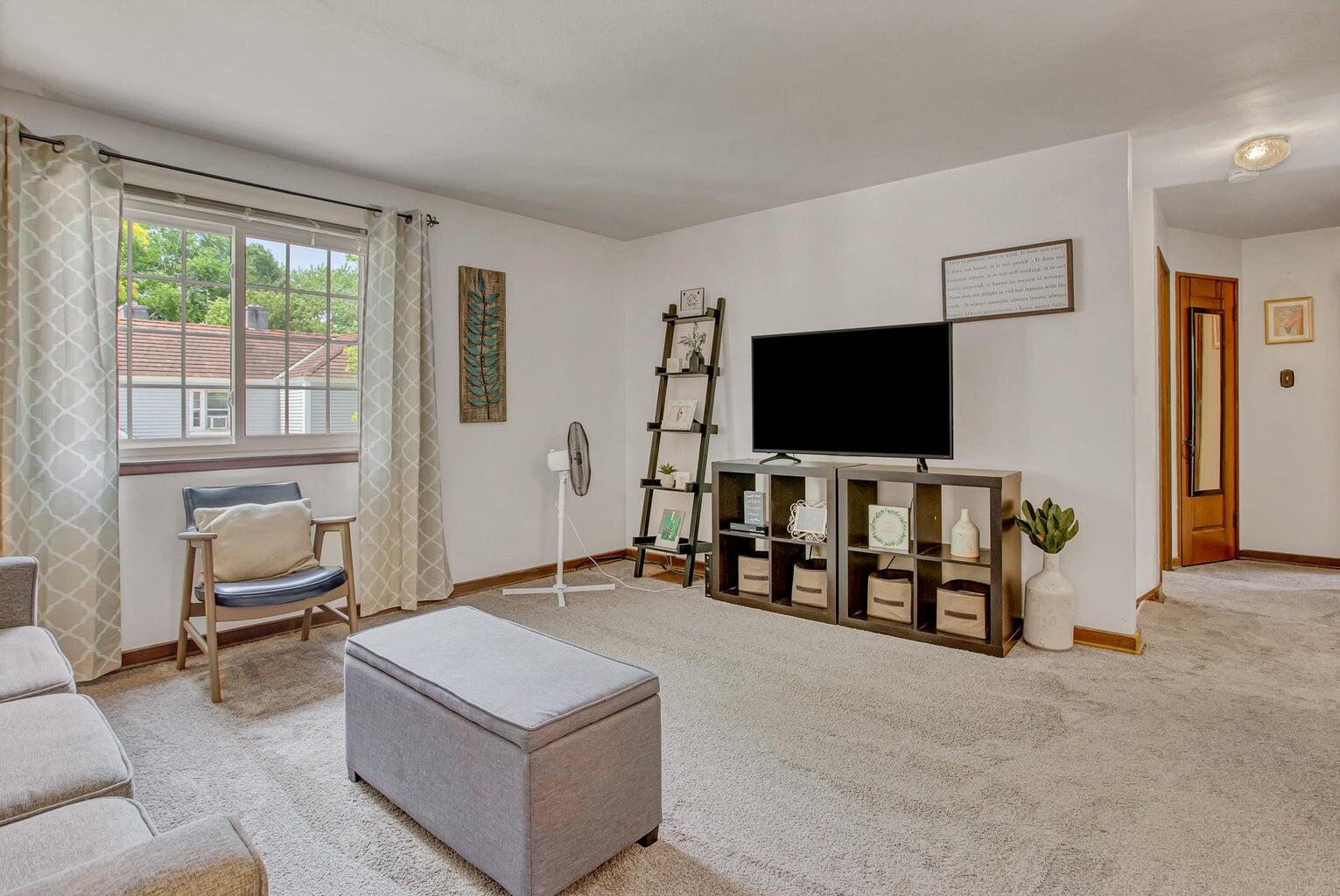 5602 Berry Court Greendale, WI 53129 - Photo 4 of 25 Spacious & Bright