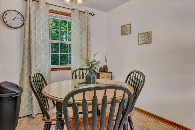 $935 | 5602 Berry Court, Greendale, WI 53129