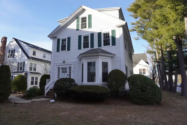 $899,000 | 28 Court Street, Mansfield, MA 02048