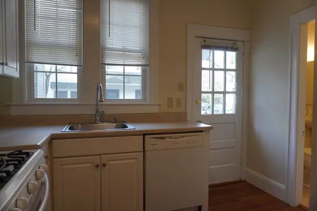 $899,000 | 28 Court Street, Mansfield, MA 02048