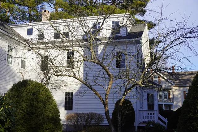 $899,000 | 28 Court Street, Mansfield, MA 02048