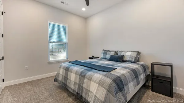 $749,900 | 224 Park Pl Drive, Kaiser, MO 65047