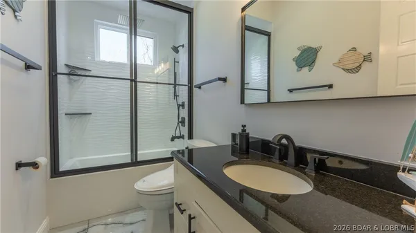 $749,900 | 224 Park Pl Drive, Kaiser, MO 65047