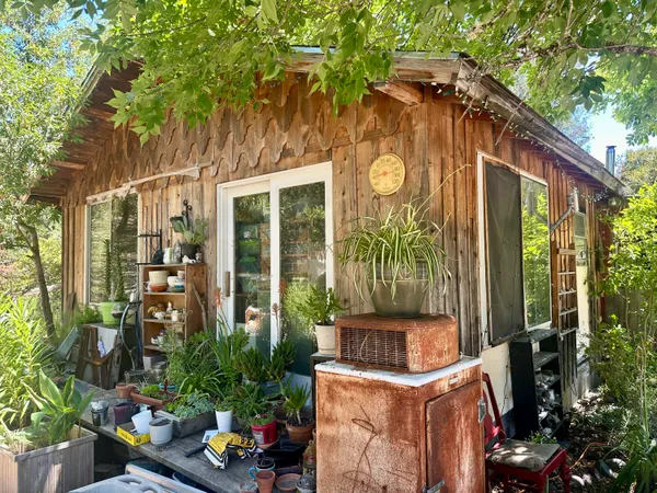 $250,000 | 2611 Redwood Drive, Redway, CA 95560