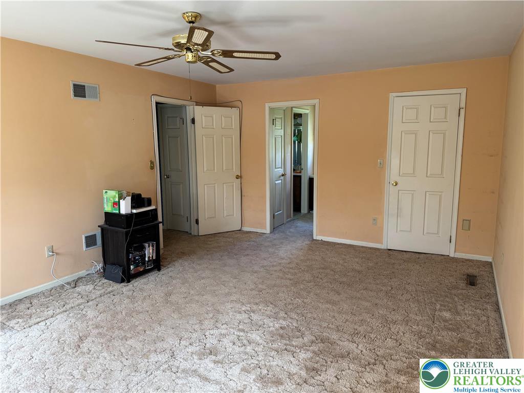 1929 Earls Court Allentown, PA 18103 - Photo 6 of 20