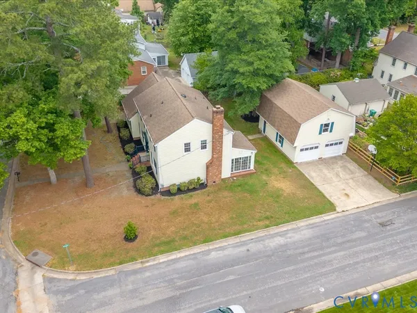 $465,000 | 301 Norwood Drive, Colonial Heights, VA 23834