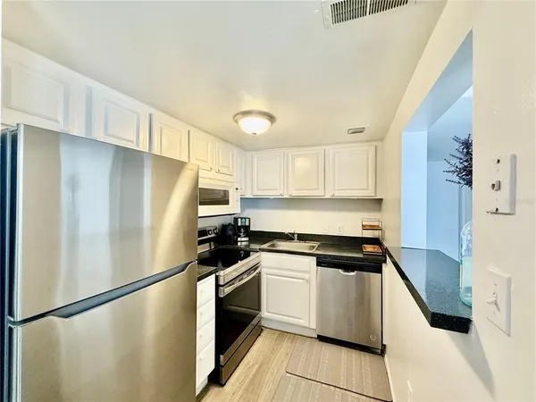 $1,500 | 2507 North Alafaya Trail, Unit 12, Orlando, FL 32826