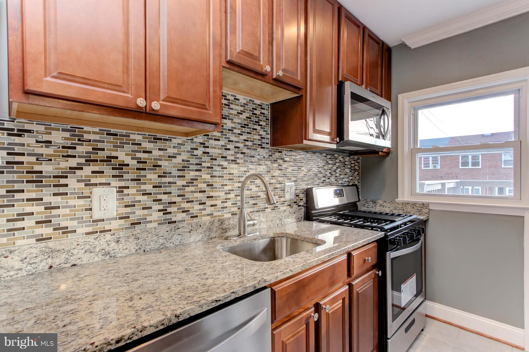 1205 Glenhaven Road Baltimore, MD 21239 - Photo 11 of 30 Kitchen