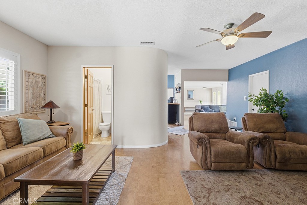 3039 Country Lane Simi Valley, CA 93063 - Photo 11 of 32