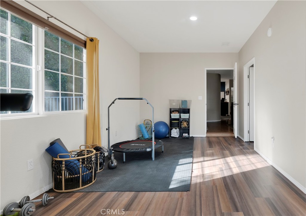 3039 Country Lane Simi Valley, CA 93063 - Photo 14 of 32