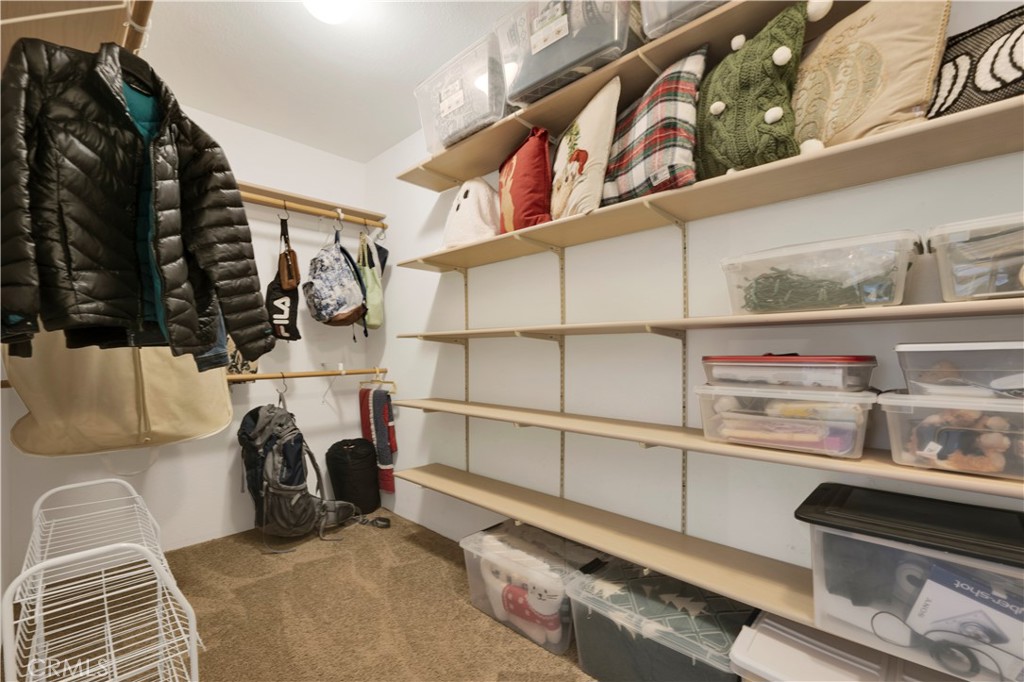 3039 Country Lane Simi Valley, CA 93063 - Photo 22 of 32 walk-in closet in upstairs primary
