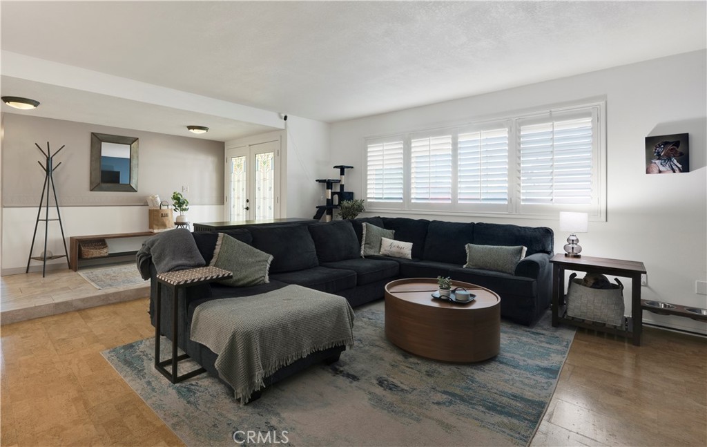 3039 Country Lane Simi Valley, CA 93063 - Photo 4 of 32