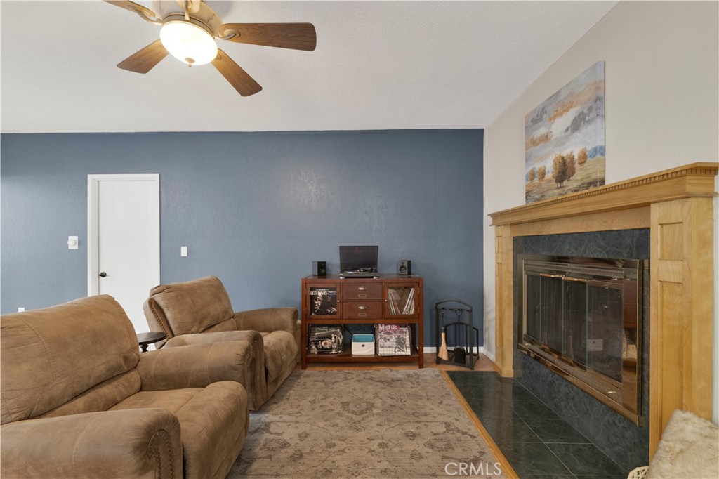 3039 Country Lane Simi Valley, CA 93063 - Photo 10 of 32