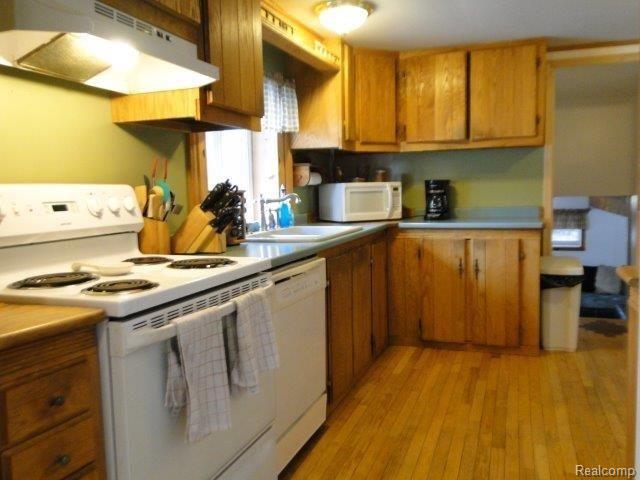 193 East Burnside Road North Branch, MI 48461 - Photo 13 of 30 Country Kitchen 2