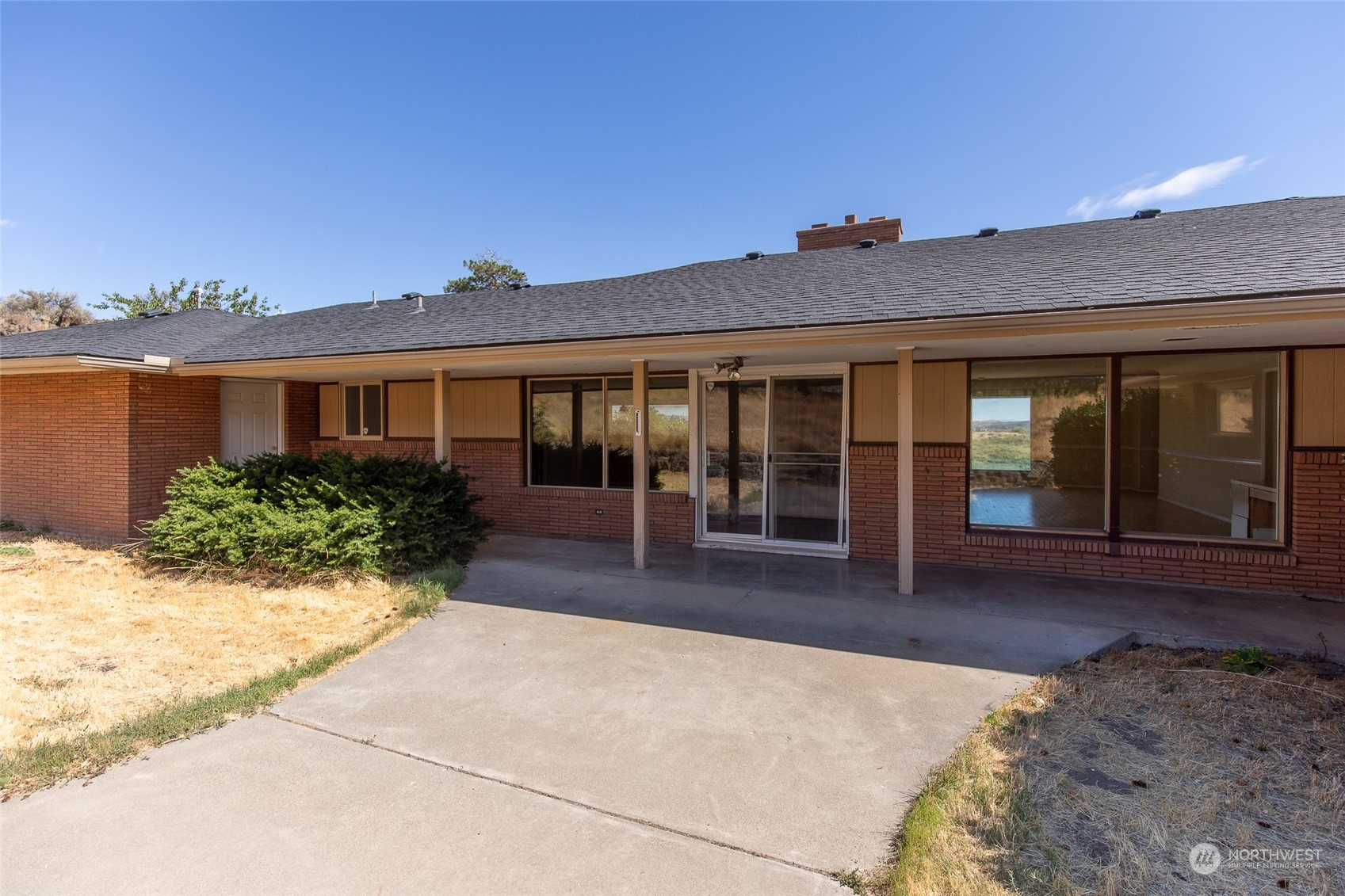 1430 Young Grade Road Yakima, WA 98908 - Photo 3 of 21 Gallery Image 3
