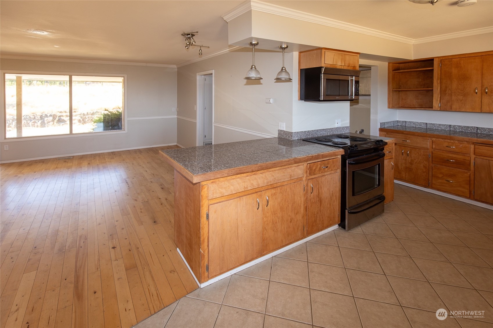 1430 Young Grade Road Yakima, WA 98908 - Photo 10 of 21 Gallery Image 10