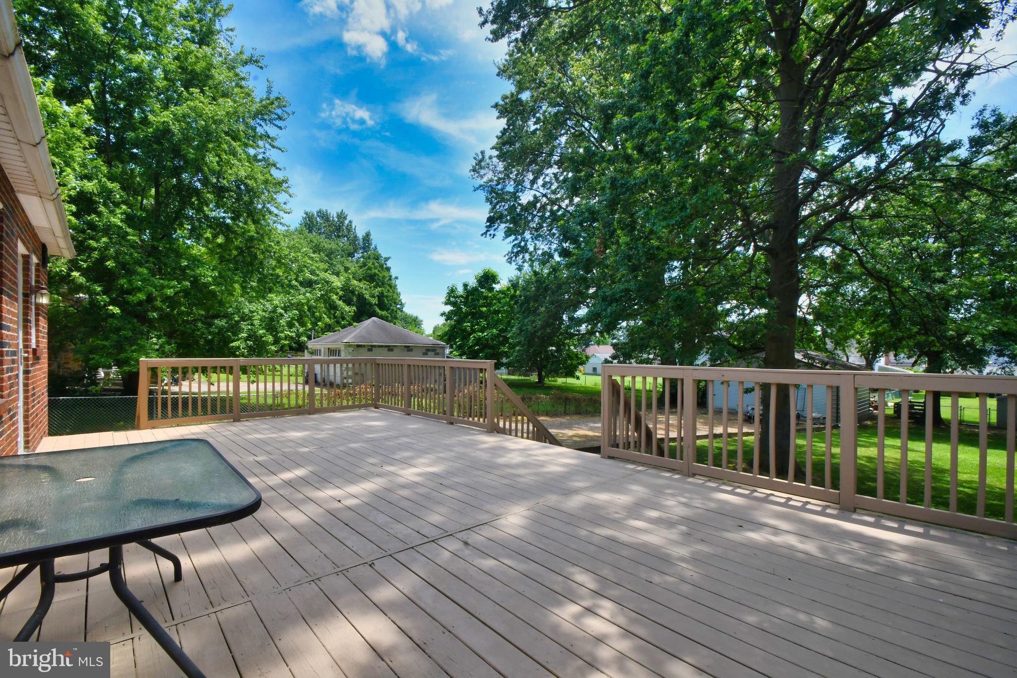 335 Stillwater Road Baltimore, MD 21221 - Photo 11 of 42 Huge Deck