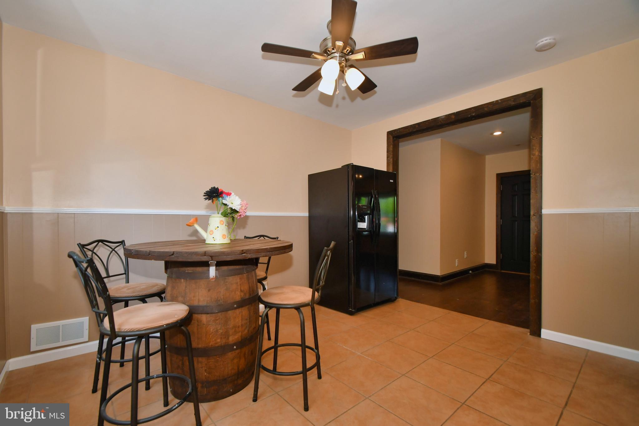 335 Stillwater Road Baltimore, MD 21221 - Photo 18 of 42 Dining