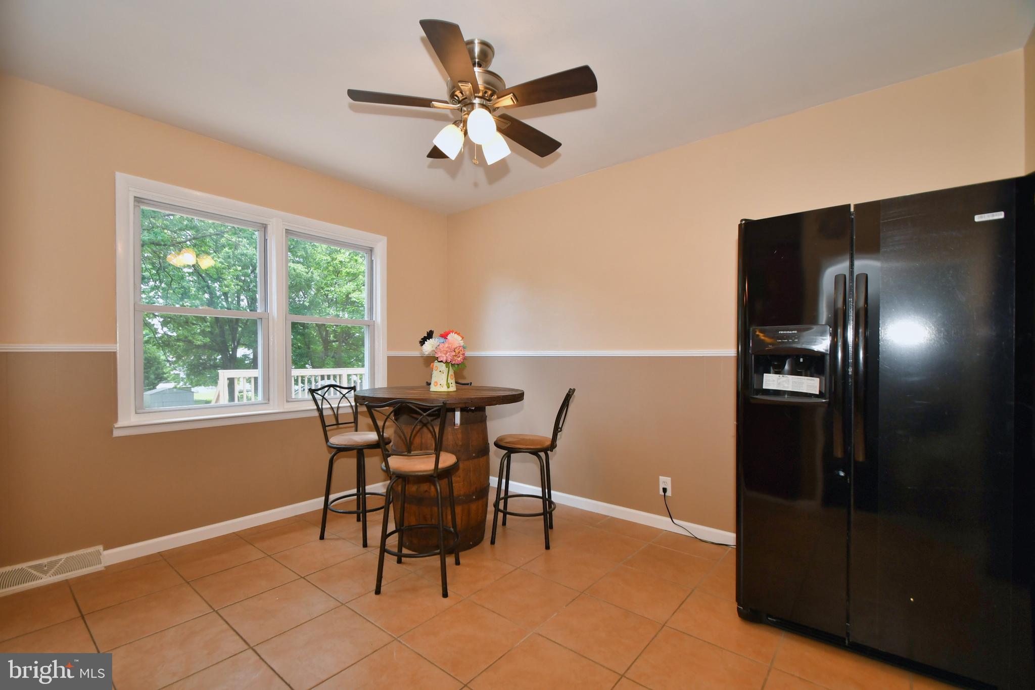 335 Stillwater Road Baltimore, MD 21221 - Photo 19 of 42 Dining