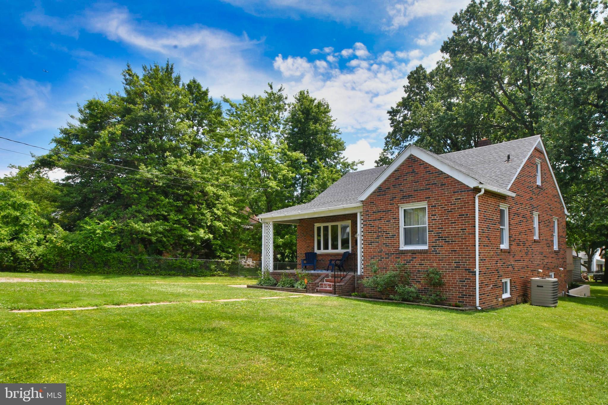 335 Stillwater Road Baltimore, MD 21221 - Photo 3 of 42 Cape Cod