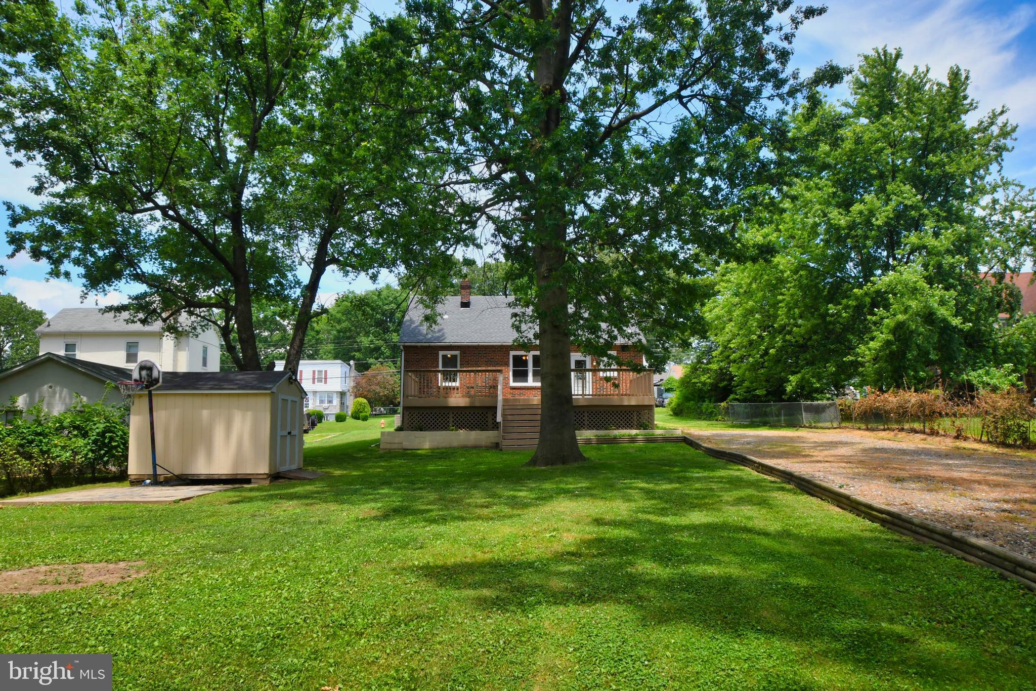 335 Stillwater Road Baltimore, MD 21221 - Photo 7 of 42 Wonderful Yard