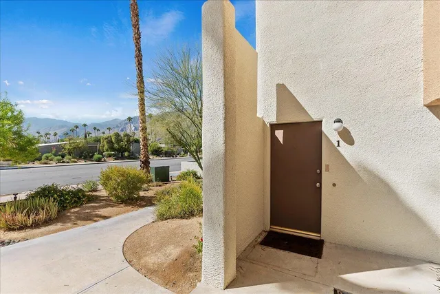 $335,000 | 1268 Ramon Road, Unit 1, Palm Springs, CA 92264