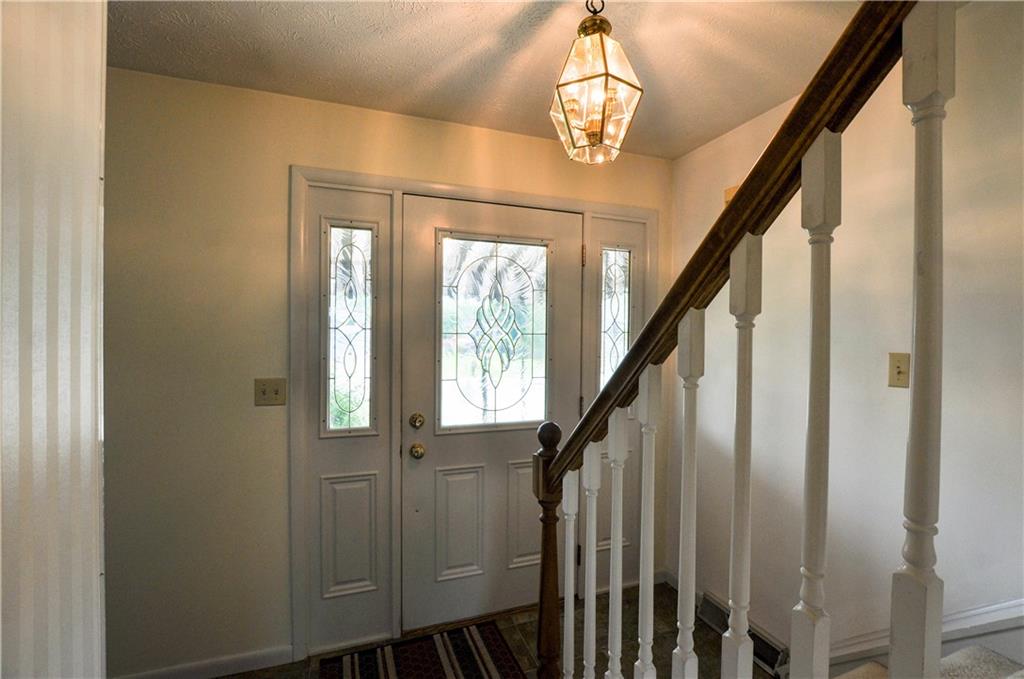 444 Whitestown Road Butler, PA 16001 - Photo 3 of 17