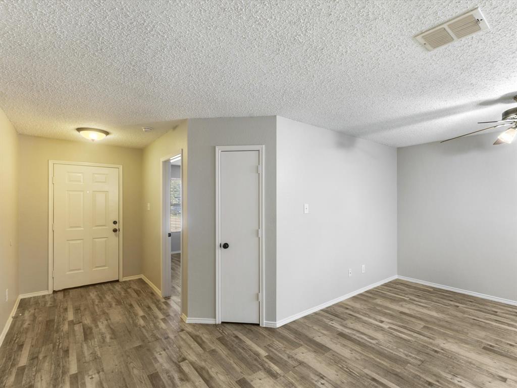 8212 Canoe Ridge Lane Denton, TX 76210 - Photo 5 of 40