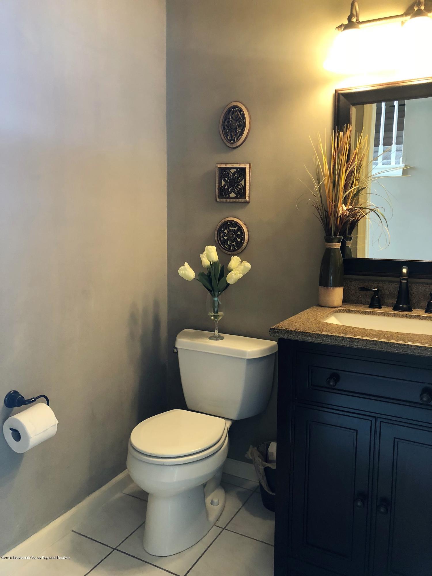 176 Barracuda Road Manahawkin, NJ 08050 - Photo 16 of 36 16 Powder Room