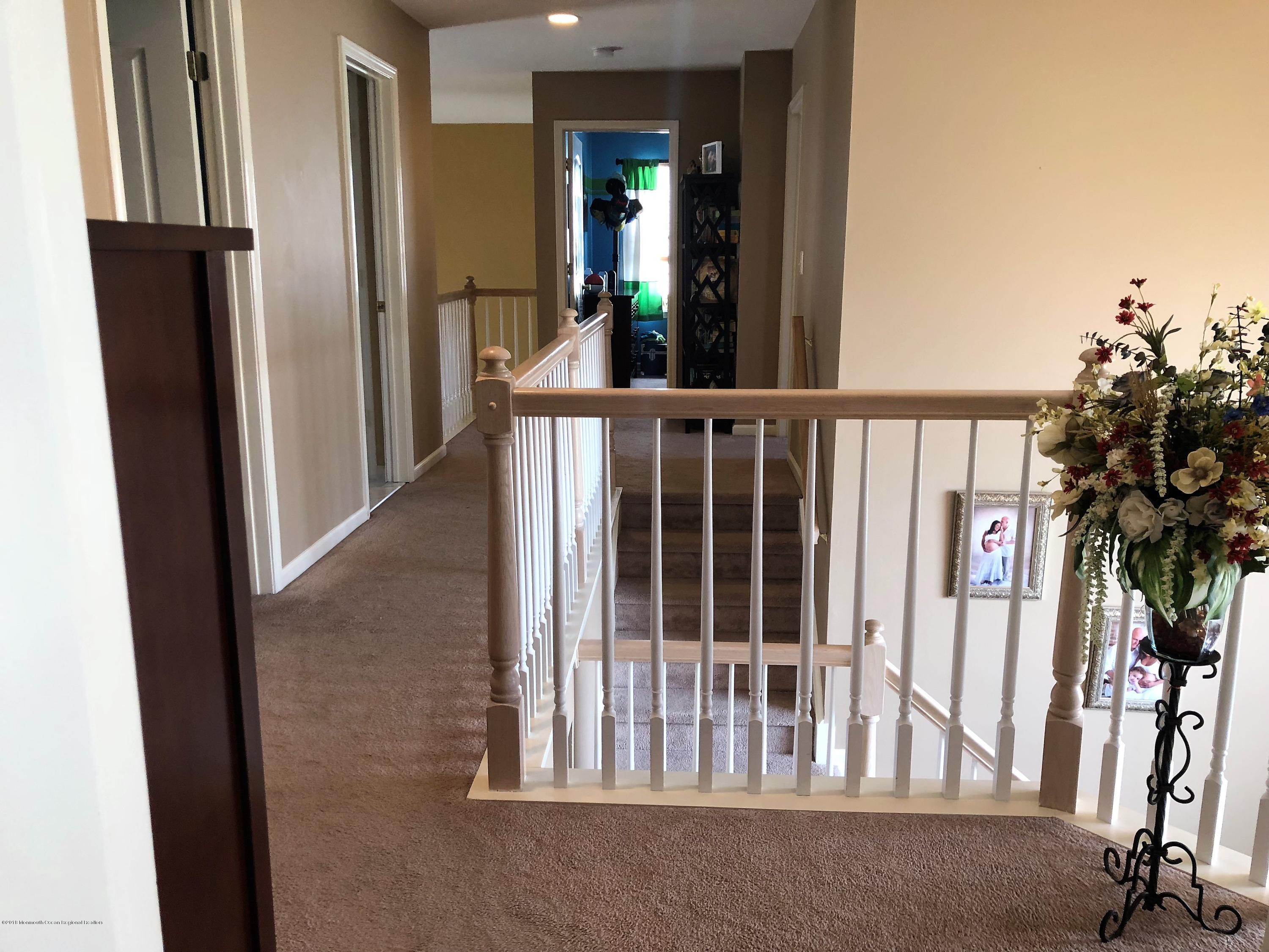176 Barracuda Road Manahawkin, NJ 08050 - Photo 20 of 36 20 Hall