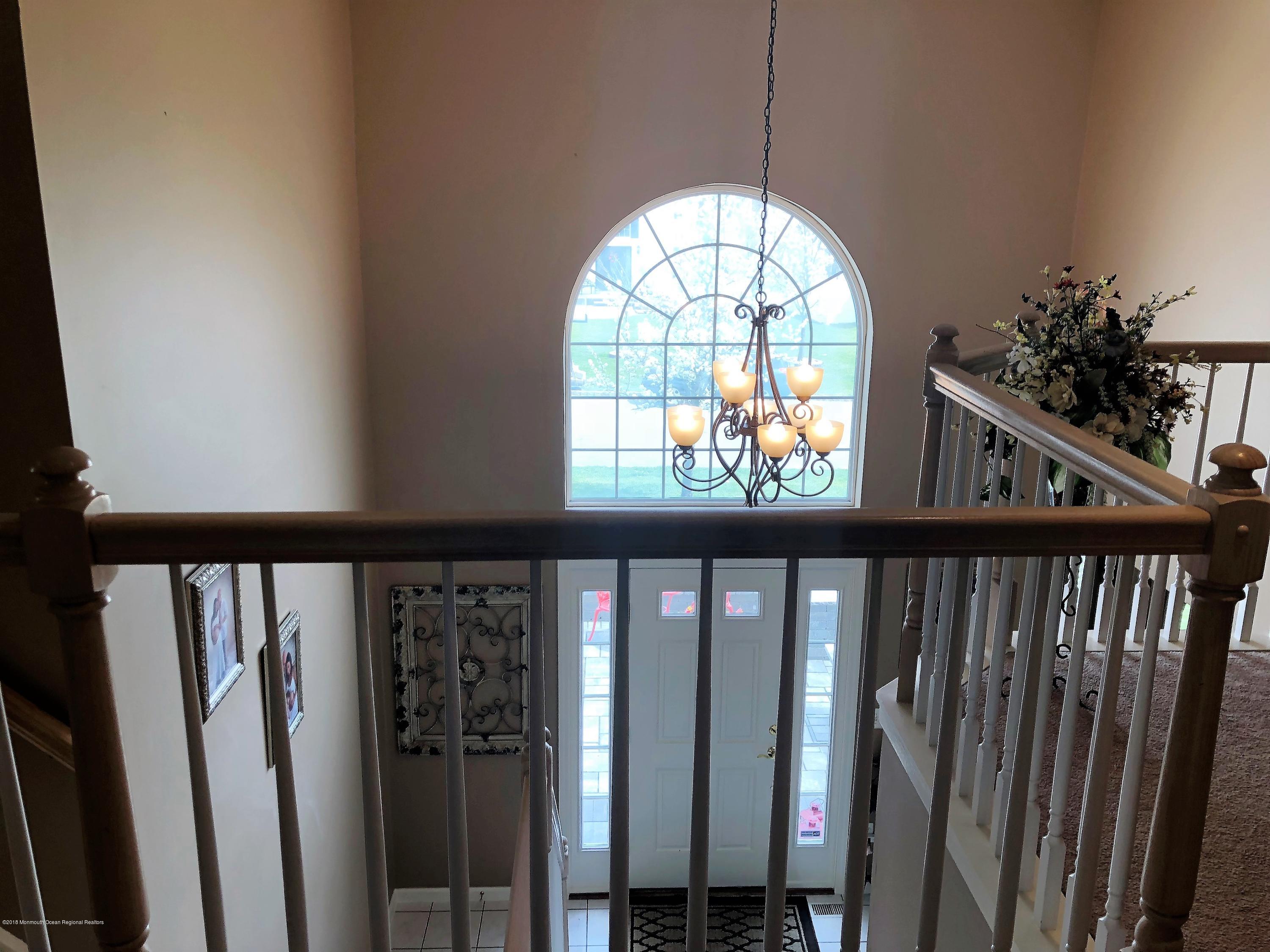 176 Barracuda Road Manahawkin, NJ 08050 - Photo 21 of 36 21 Hallway