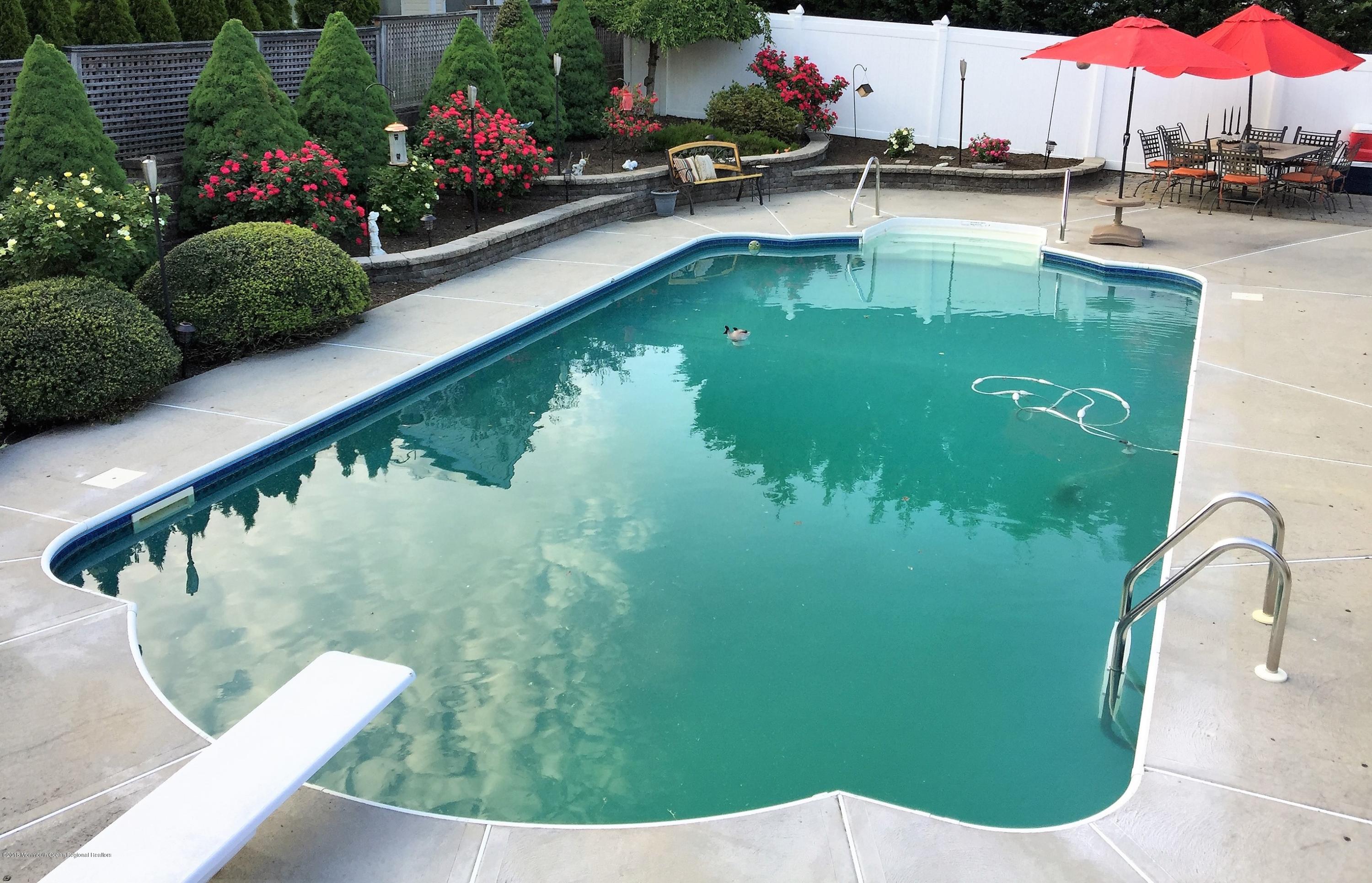 176 Barracuda Road Manahawkin, NJ 08050 - Photo 34 of 36 35 Pool