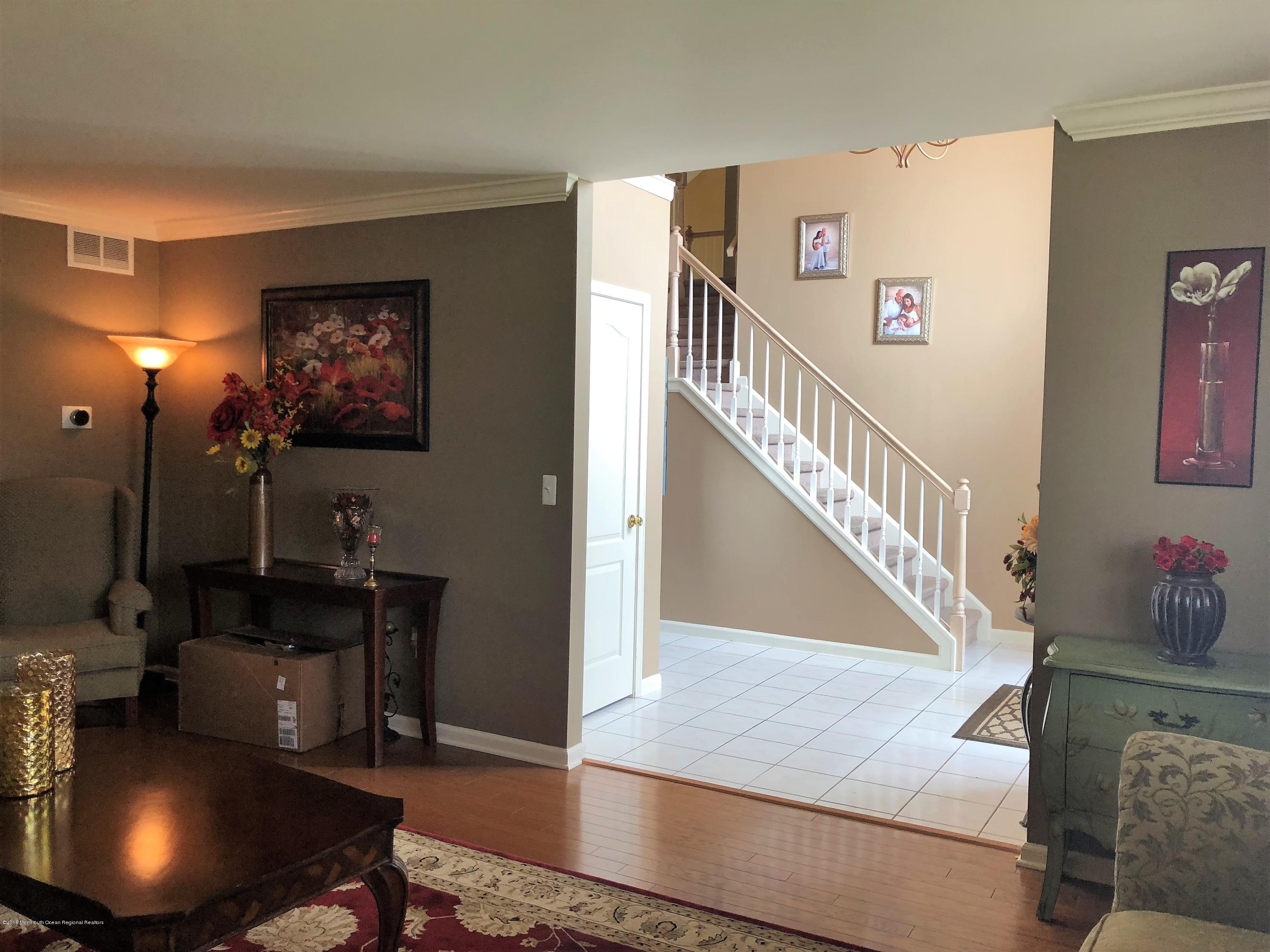 176 Barracuda Road Manahawkin, NJ 08050 - Photo 4 of 36 4 LR3