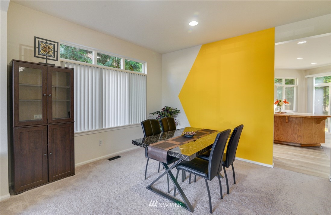 3322 175th Street Southeast Bothell, WA 98012 - Photo 7 of 37