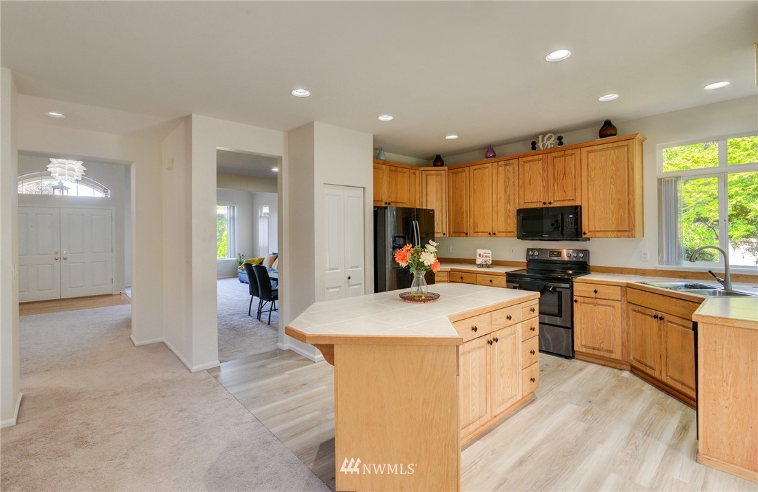 3322 175th Street Southeast Bothell, WA 98012 - Photo 10 of 37