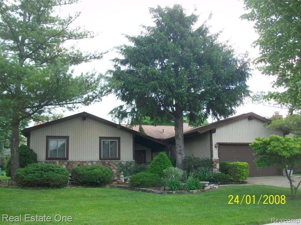 3910 Raintree Drive Troy, MI 48083 - Photo 1 of 24 Nicely Landscaped