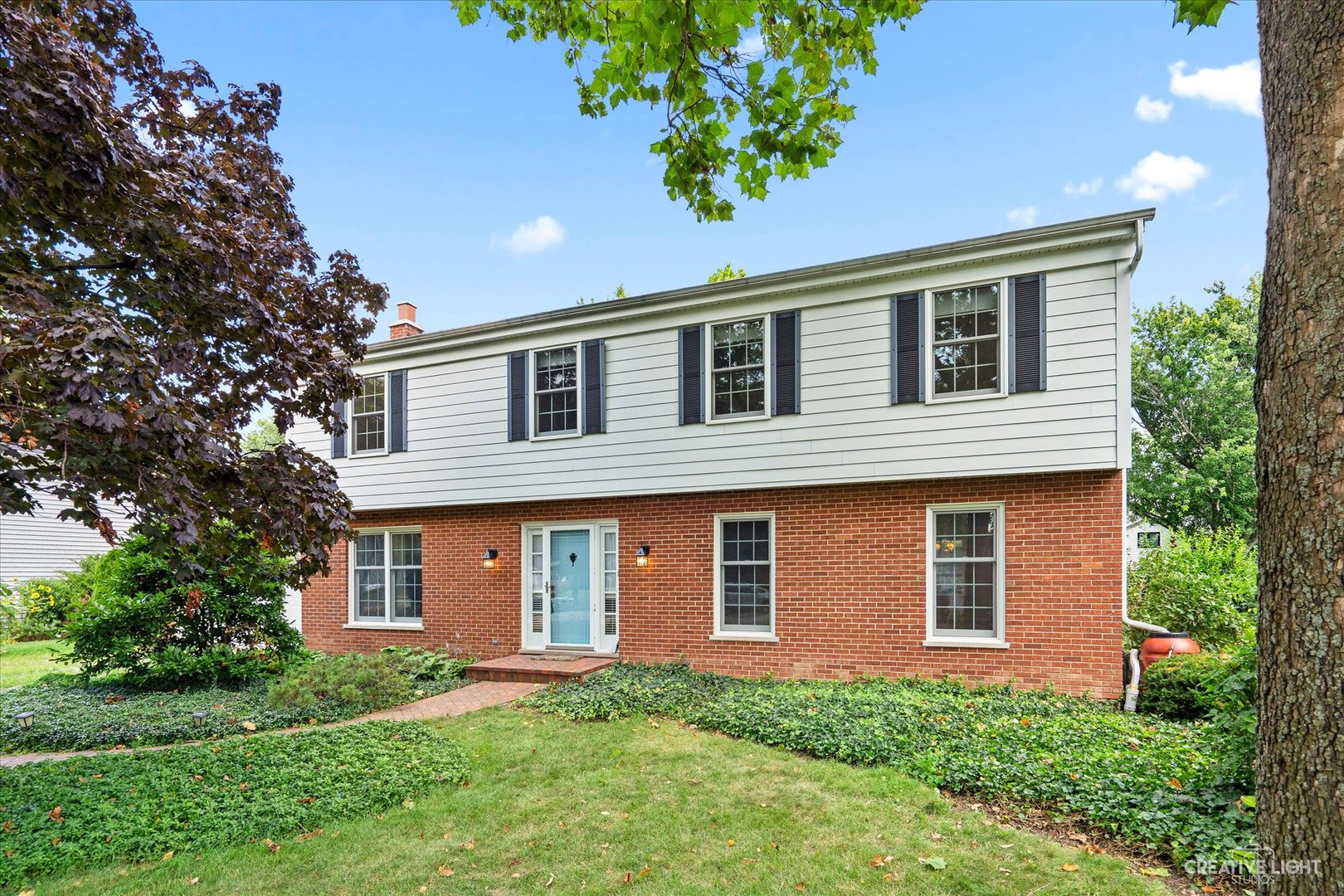4113 West End Road Downers Grove, IL 60515 - Photo 1 of 40 Gallery Image 1